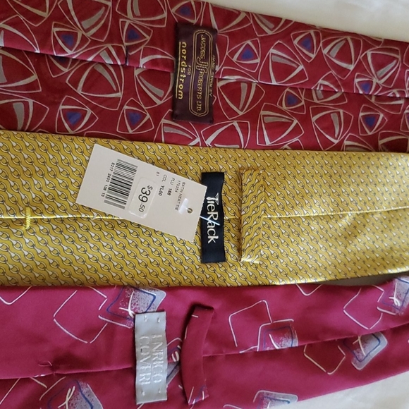 3 Silk ties - Picture 2 of 3